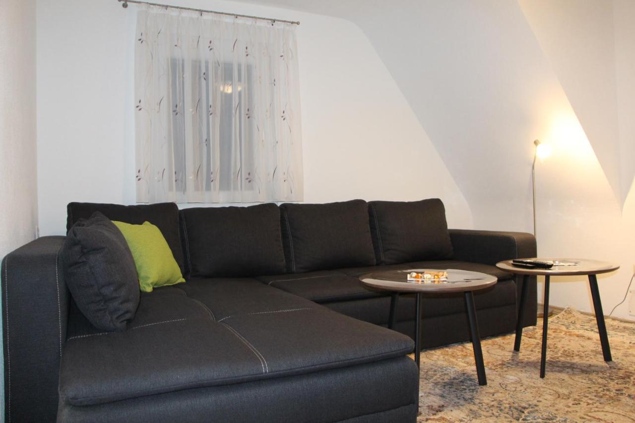 Ermis Apartments Metzingen  Exteriör bild